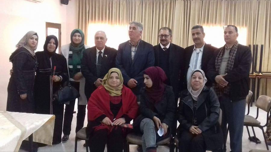 بالصور - منتدى الأديبات الفلسطينيات ينظم أمسية شعرية بعنوان زهور آذار